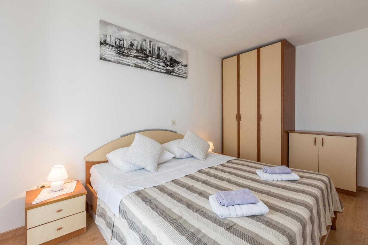 Sky Apartments ポドストラナ エクステリア 写真