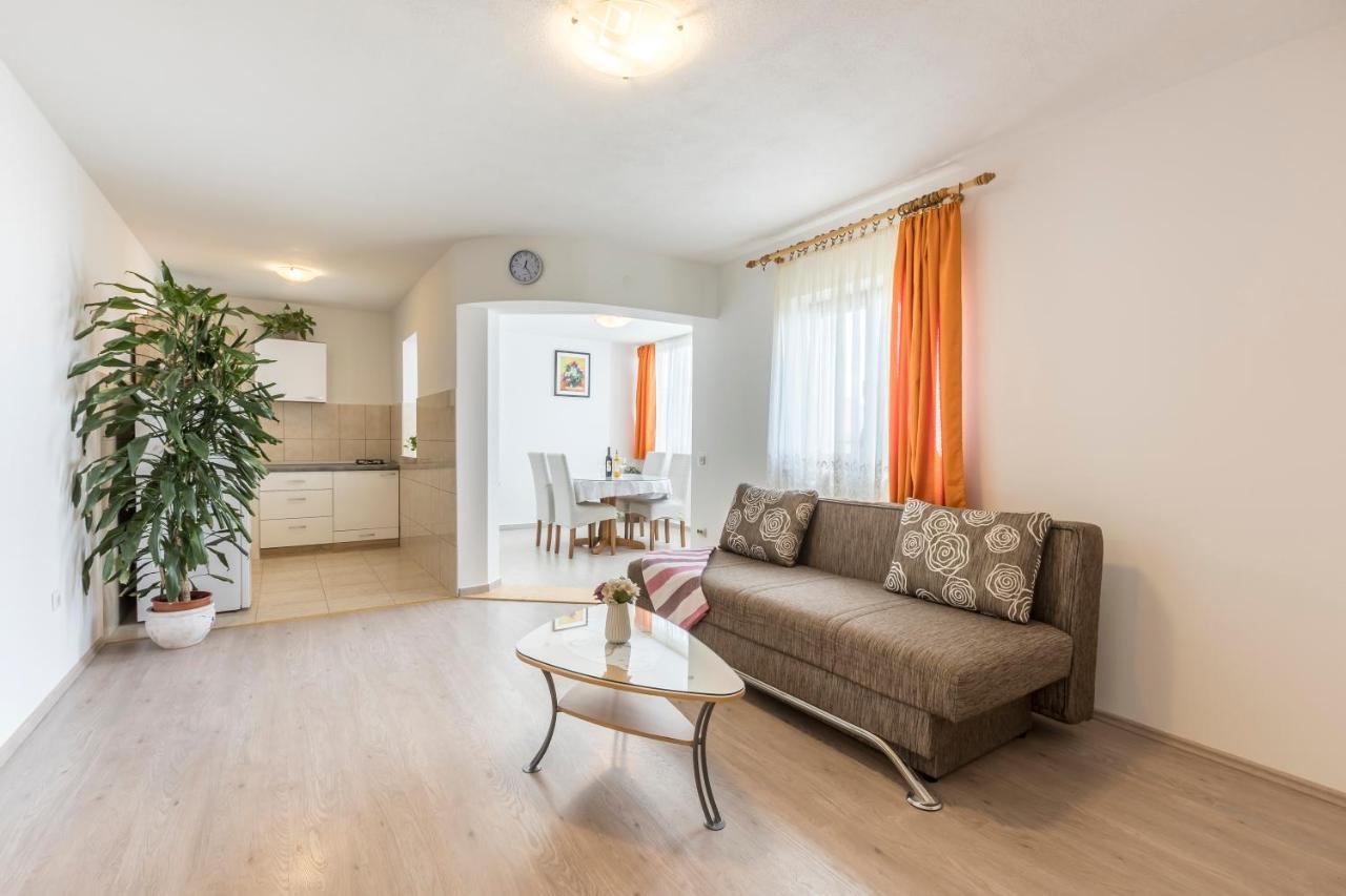 Sky Apartments ポドストラナ エクステリア 写真