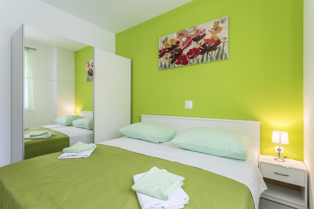 Sky Apartments ポドストラナ エクステリア 写真