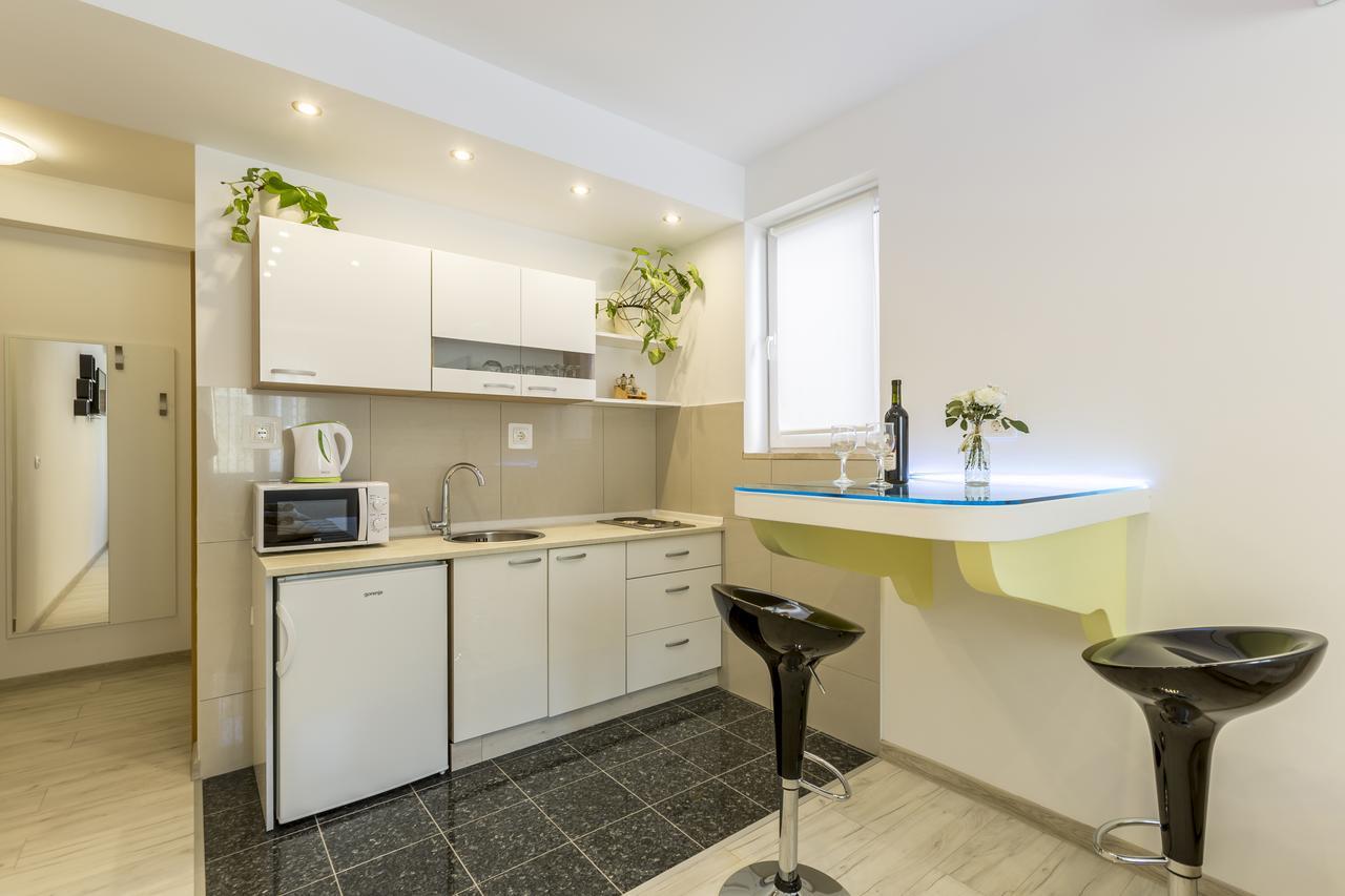 Sky Apartments ポドストラナ エクステリア 写真
