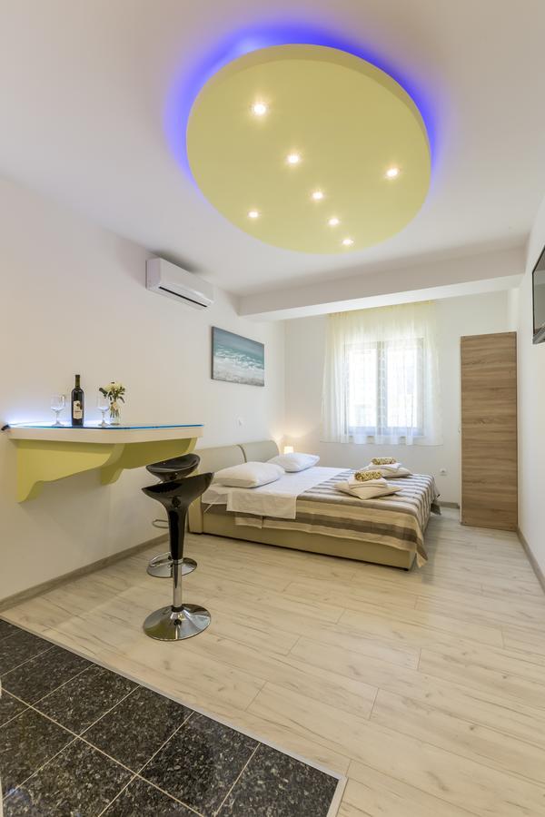Sky Apartments ポドストラナ エクステリア 写真